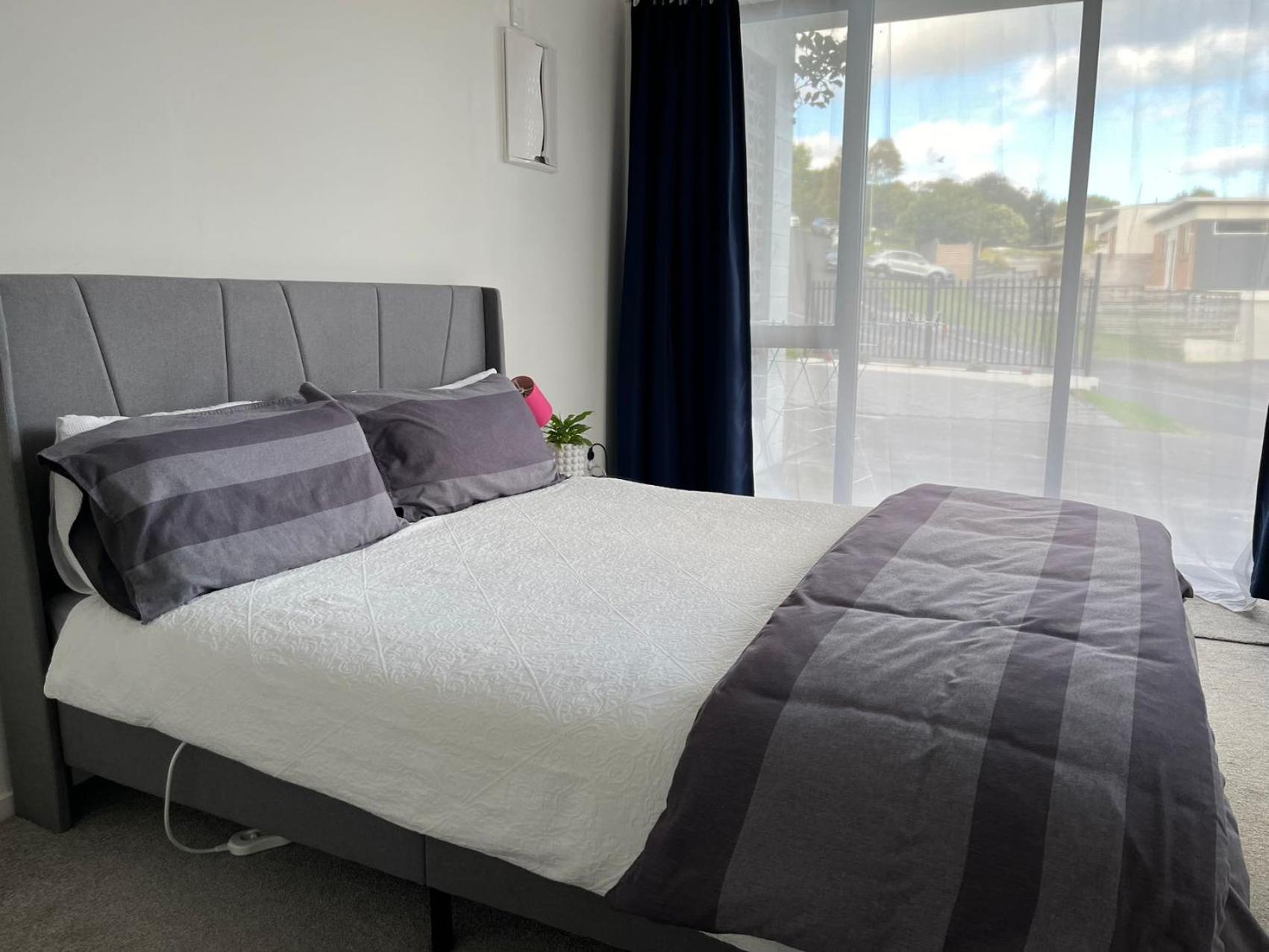 אוקלנד Totara Vale, Free Coffee, Parking And Wifi, Near Glenfield Mall And Highway 18,1 מראה חיצוני תמונה